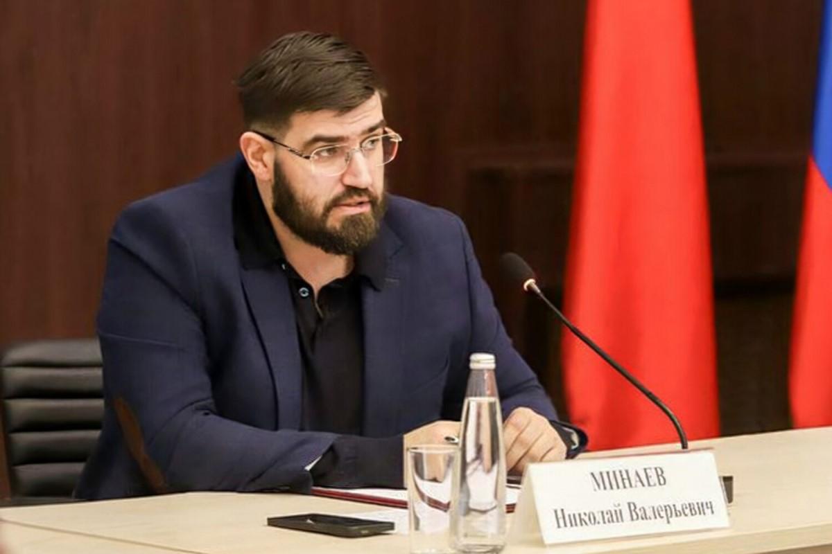 После возбуждения уголовного дела о получении взятки экс-заммэра Химок Минаев скрылся за границей После возбуждения уголовного дела о получении взятки экс-заммэра Химок Минаев скрылся за границей